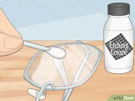 Imagen titulada Fix Scratched Glasses with Coating Step 10