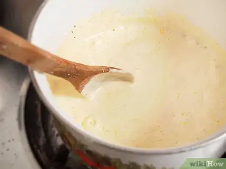Imagen titulada Make Homemade Alfredo Sauce Step 9