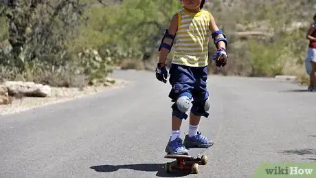 Imagen titulada Become an Amazing Skateboarder Step 2