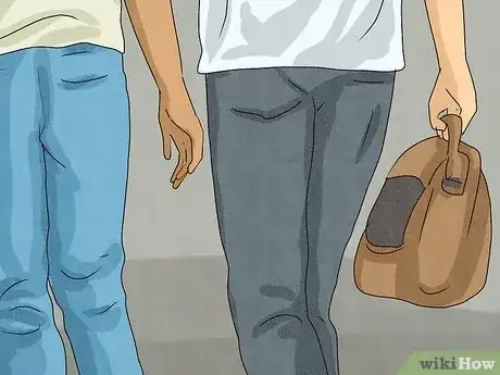 Imagen titulada Handle a Friend Wearing Adult Diapers Step 10