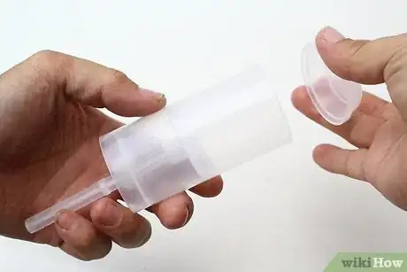 Imagen titulada Make Confetti Poppers Step 11