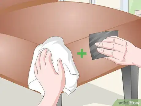 Imagen titulada Paint a Leather Couch Step 10