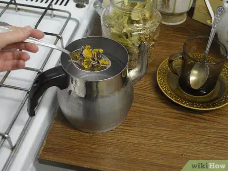 Imagen titulada Make a Decoction Step 3