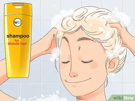 Imagen titulada Bleach Brown Hair Step 18