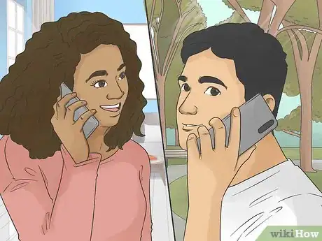 Imagen titulada Get a Guy to Talk to You Again Step 4