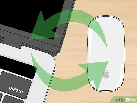 Imagen titulada Replace Batteries on an Apple Magic Mouse Step 16