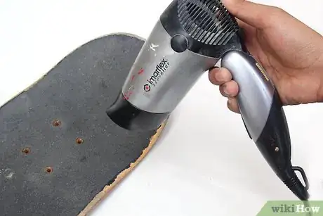 Imagen titulada Build a Skateboard Step 19