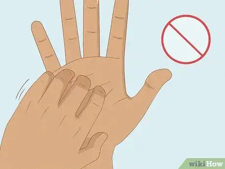 Imagen titulada What Does It Mean when Your Right Hand Itches Step 6