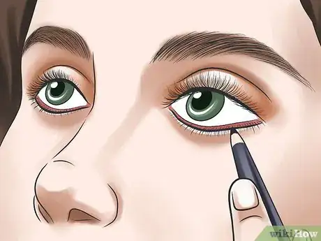 Imagen titulada Do Reverse Eyeliner Step 4
