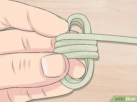 Imagen titulada Tie Paracord Knots Step 14