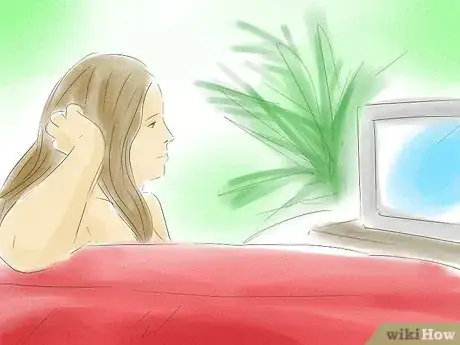 Imagen titulada Practise Nudism in Your Room With No One Knowing Step 7