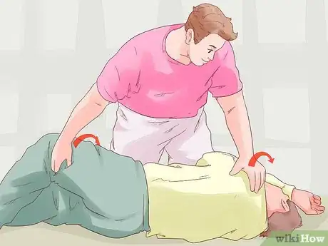 Imagen titulada Tell if Someone Is Unconscious or Sleeping Step 8