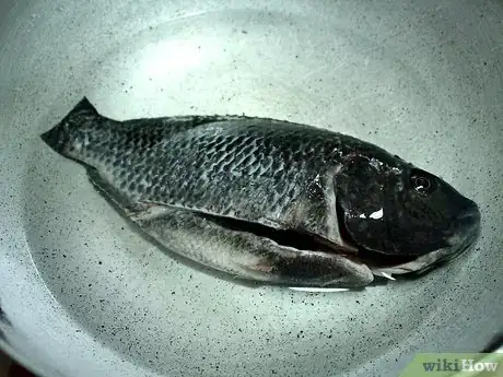 Imagen titulada Make Fish Cakes Step 1