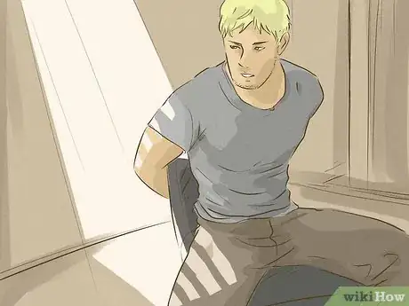 Imagen titulada Survive an Abduction or Hostage Situation Step 12
