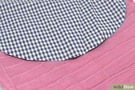 Imagen titulada Make a Padded Play Mat for Your Baby Step 5