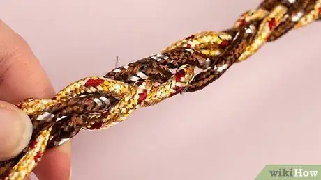 Imagen titulada Make a 4 or 8 Part Round Braid Step 10