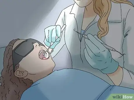 Imagen titulada Sleep with a Toothache Step 1