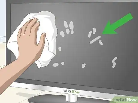 Imagen titulada Clean a Plasma Screen Step 10