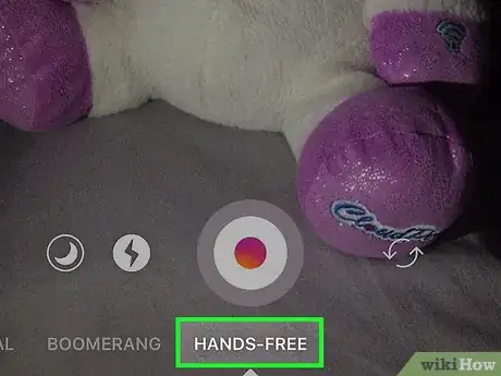 Imagen titulada Record Hands‐Free Video on Instagram Step 4