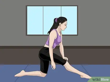 Imagen titulada Do Gymnastics Tricks Step 5