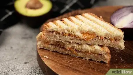 Imagen titulada Cook Canned Tuna Step 11