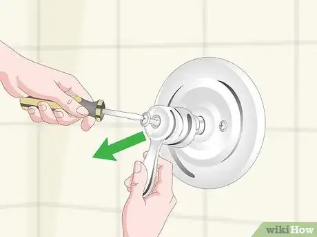 Imagen titulada Fix a Leaky Shower Faucet Step 2
