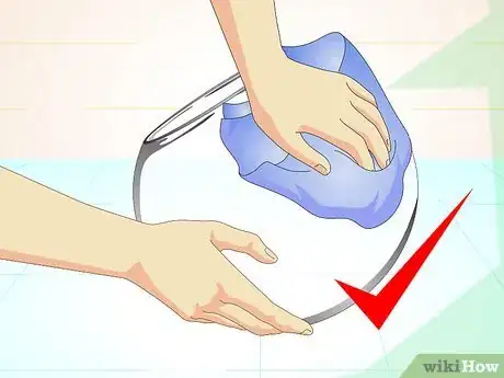 Imagen titulada Care for a Betta Fish in a Vase Step 8