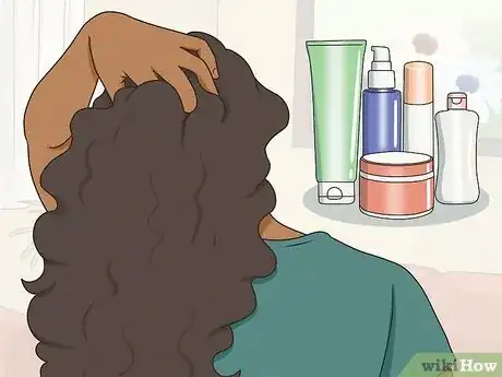 Imagen titulada Tame Poofy Hair Step 7.jpeg