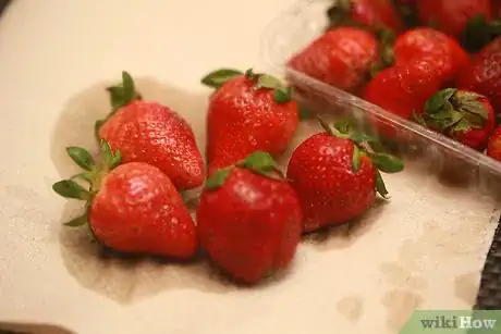 Imagen titulada Keep Strawberries Fresh Step 5Bullet1