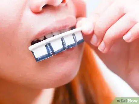 Imagen titulada Make Fake Teeth Step 16