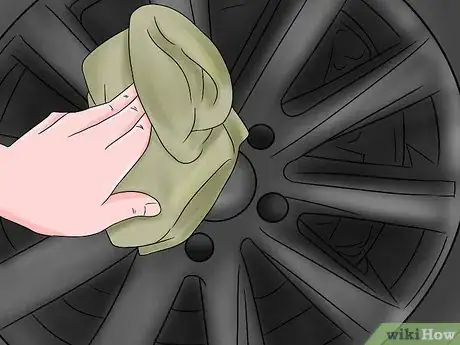 Imagen titulada Clean Black Rims Step 9
