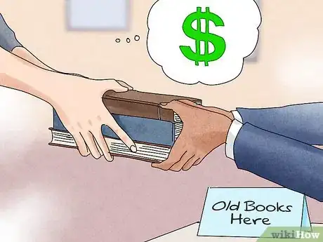 Imagen titulada Get Rid of Old Books Step 12