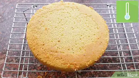 Imagen titulada Make a Dinosaur Cake Step 5