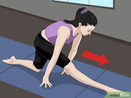 Imagen titulada Do Gymnastics Tricks Step 6