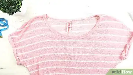 Imagen titulada Cut the Neckline of a Shirt Step 13