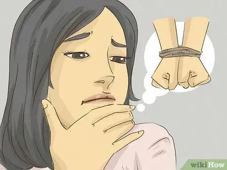 Imagen titulada Survive an Abduction or Hostage Situation Step 15