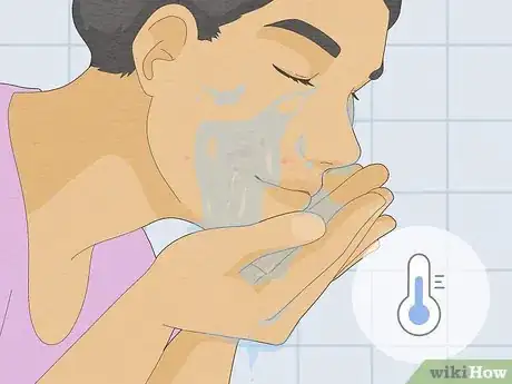 Imagen titulada Treat a Face Rash After Waxing Step 3