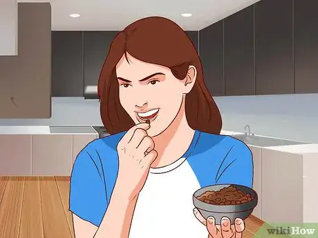 Imagen titulada Stop Vaginal Bleeding Step 13