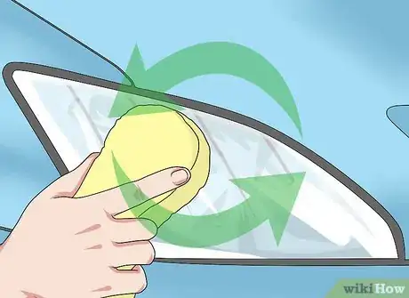 Imagen titulada Clean Foggy Plastic Step 8