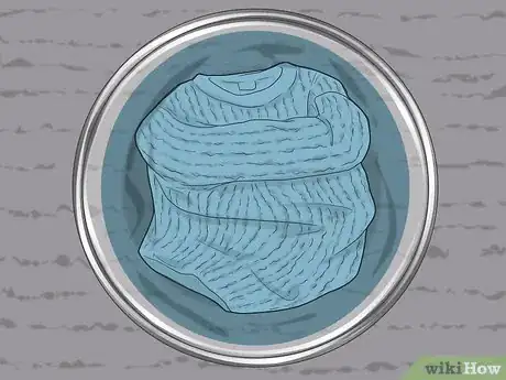 Imagen titulada Dye Clothes with Food Coloring Step 4