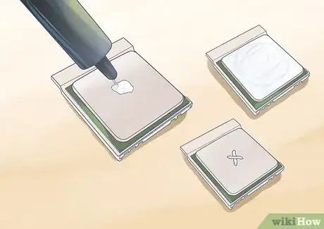 Imagen titulada Apply Thermal Paste Step 9