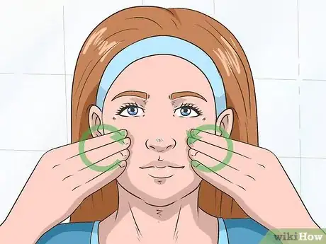 Imagen titulada Relax Your Facial Muscles Step 4