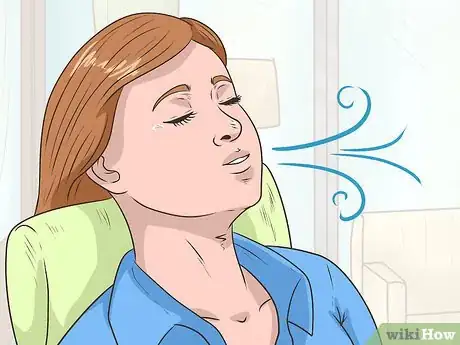 Imagen titulada Relax Your Facial Muscles Step 3