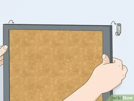 Imagen titulada Hang Cork Board Step 9