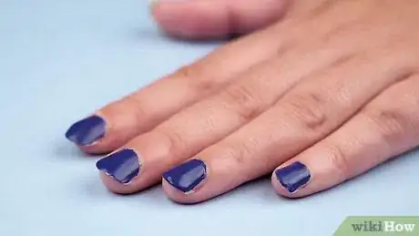 Imagen titulada Make Matte Nail Polish Step 19