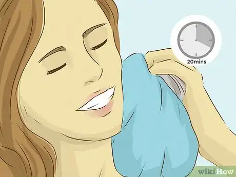 Imagen titulada Remove a Hickey Step 1