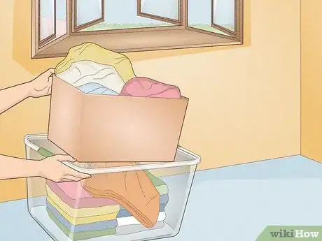 Imagen titulada Make a Secret Place in Your Room Step 1