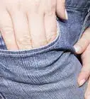 hacer una falda de mezclilla con jeans reciclados