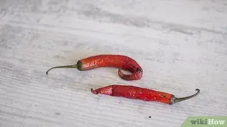 Imagen titulada Dry Peppers Step 10