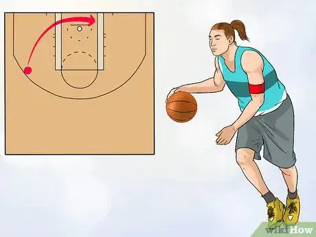 Imagen titulada Shoot a Reverse Layup in Basketball Step 4